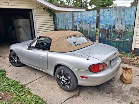 2000 Mazda MX-5 Miata