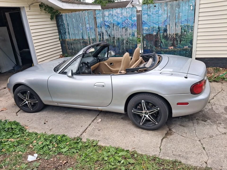 2000 Mazda NB MX-5 Miata - Image 12 of 15