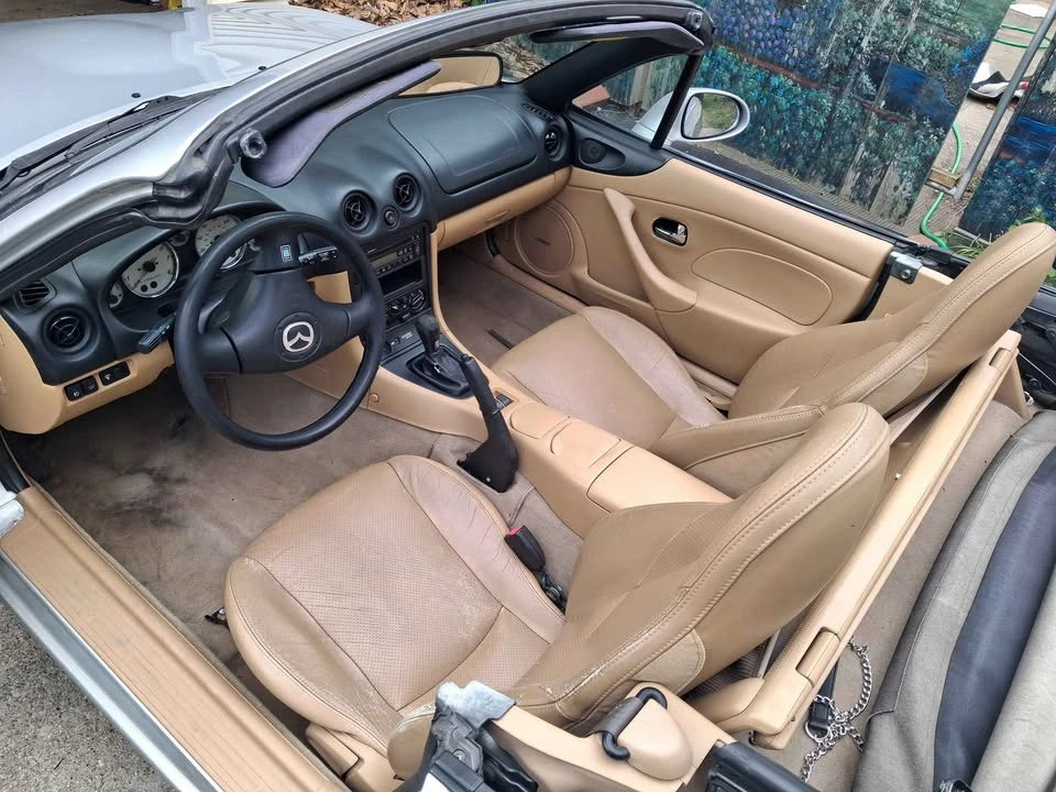 2000 Mazda NB MX-5 Miata - Image 9 of 15