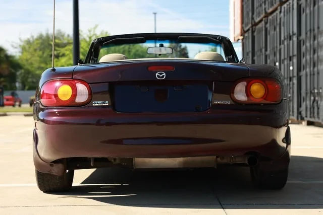 2000 Mazda NB MX-5 Miata - Image 8 of 19