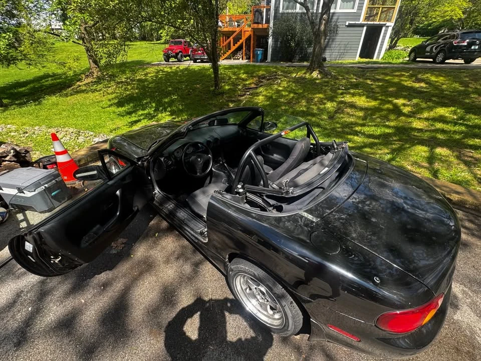 2000 Mazda NB MX-5 Miata - Image 16 of 19