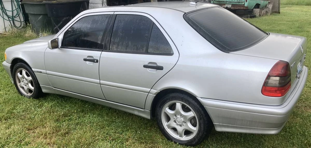2001 Mercedes-Benz W203 C-Class - Image 2 of 15