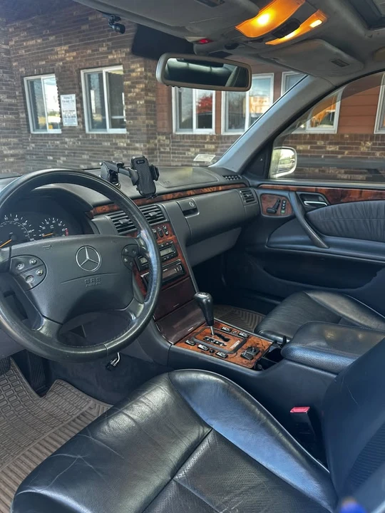 2000 Mercedes-Benz W210 E-Class - Image 4 of 5