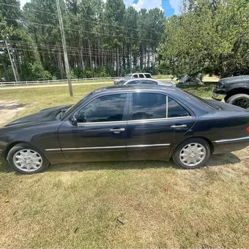 2000 Mercedes-Benz 300 E 3.0 Sedan 4D