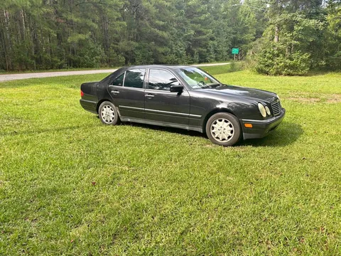 2000 Mercedes-Benz 300 E 3.0 Sedan 4D