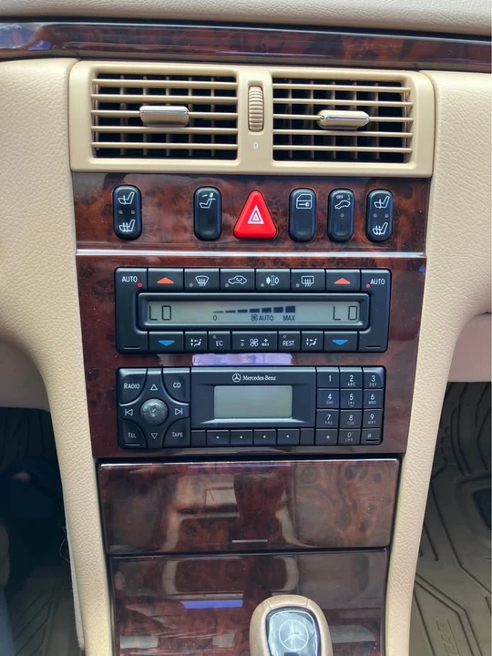 2000 Mercedes-Benz W210 E-Class - Image 14 of 20