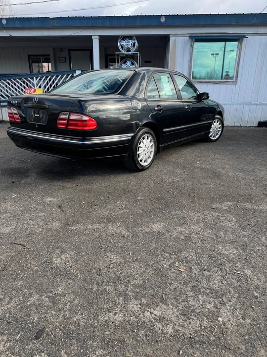 2000 Mercedes-Benz W210 E-Class - Image 10 of 14