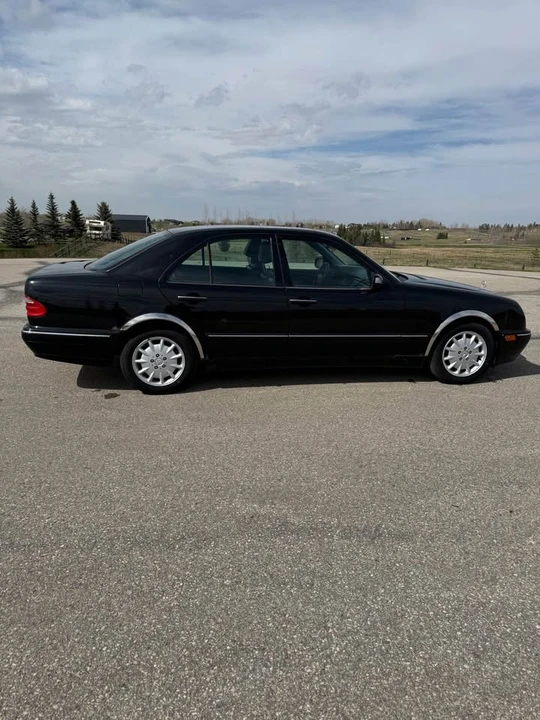 2000 Mercedes-Benz W210 E-Class - Image 2 of 8