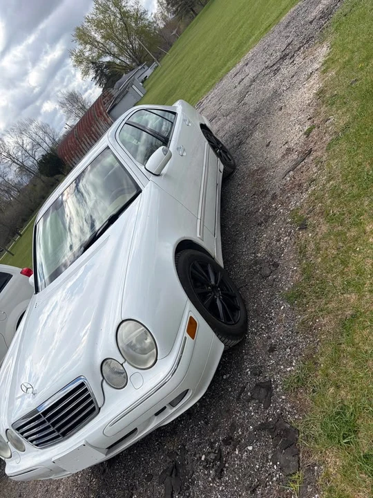 2000 Mercedes-Benz W210 E-Class - Image 2 of 3