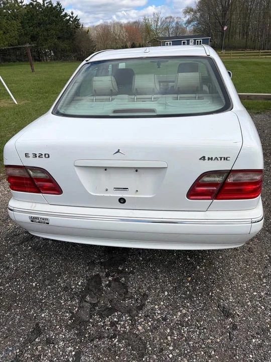 2000 Mercedes-Benz W210 E-Class - Image 3 of 3