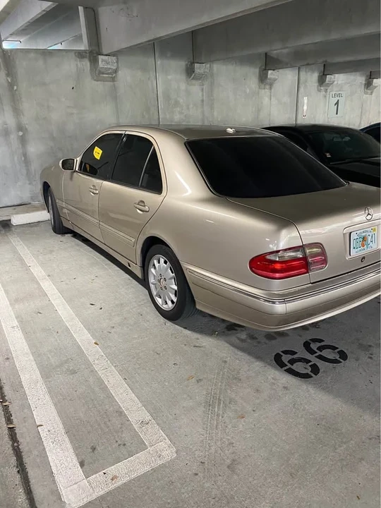 2000 Mercedes-Benz W210 E-Class - Image 2 of 4