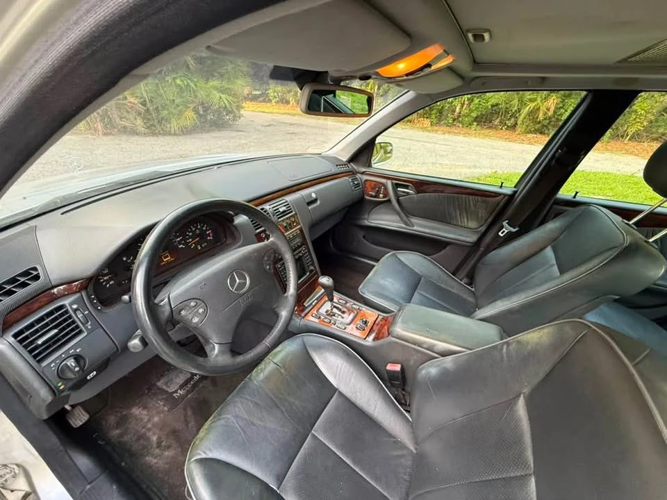 2000 Mercedes-Benz W210 E-Class - Image 10 of 20