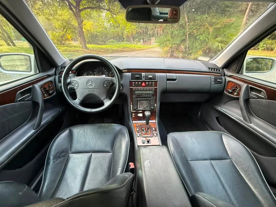 2000 Mercedes-Benz W210 E-Class - Image 16 of 20