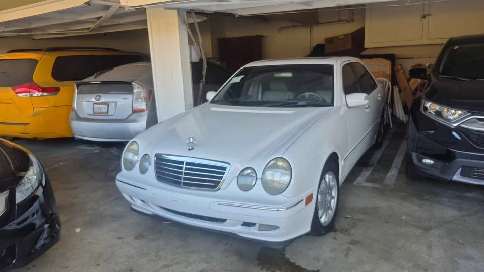 2000 Mercedes-Benz W210 E-Class - Image 2 of 2