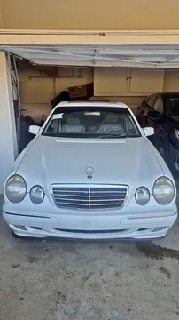 2000 Mercedes-Benz 400 E Sedan