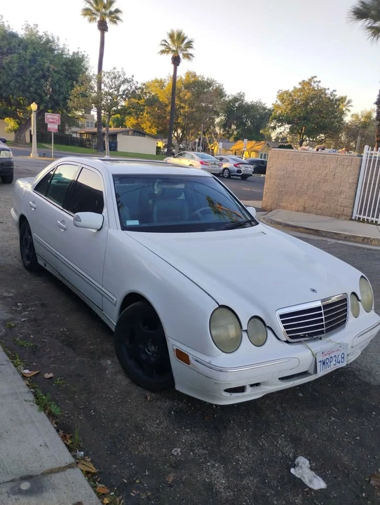 2000 Mercedes-Benz W210 E-Class - Image 9 of 13