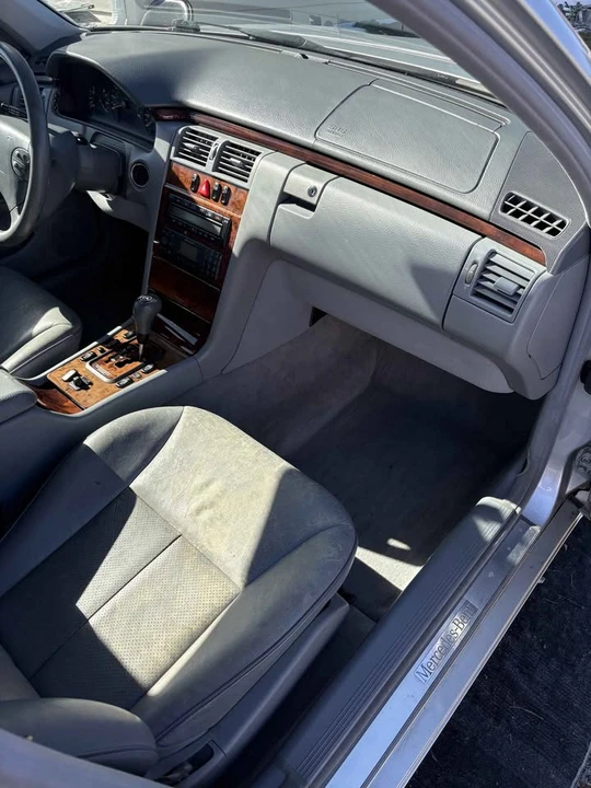 2000 Mercedes-Benz W210 E-Class - Image 8 of 8