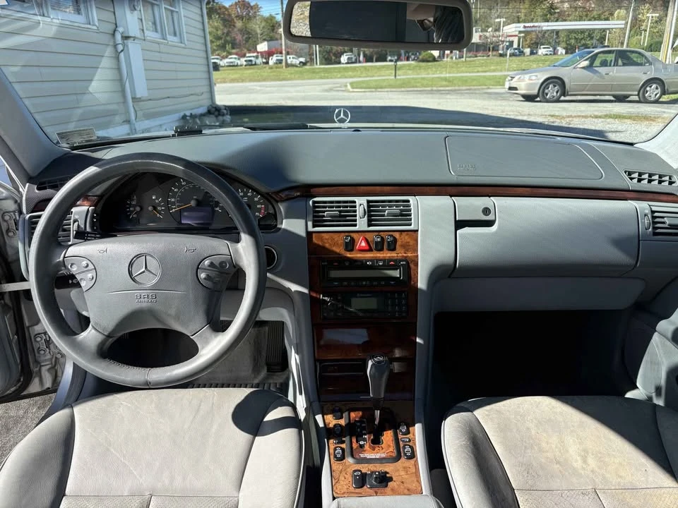 2000 Mercedes-Benz W210 E-Class - Image 5 of 8