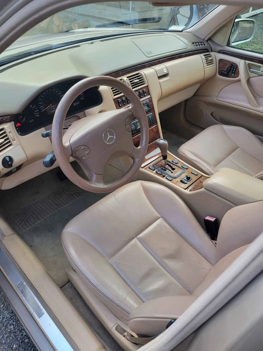 2000 Mercedes-Benz W210 E-Class - Image 7 of 14