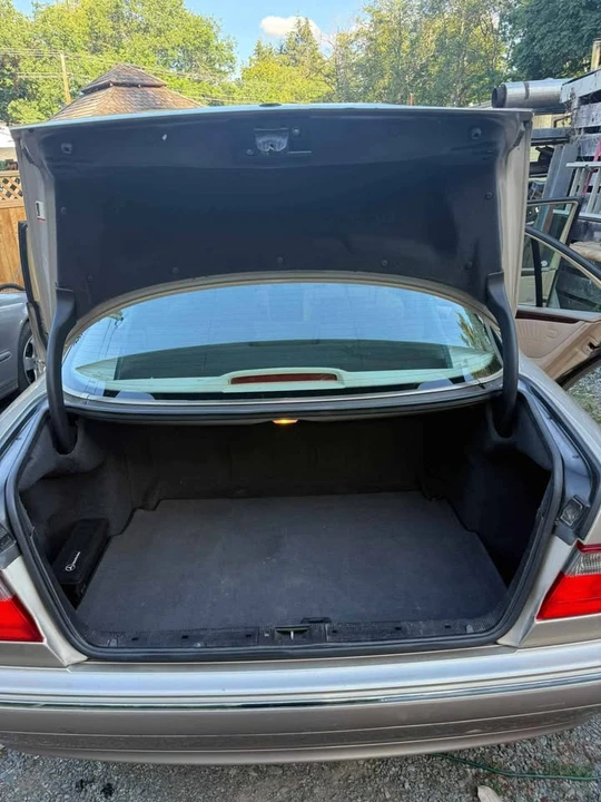 2000 Mercedes-Benz W210 E-Class - Image 13 of 14