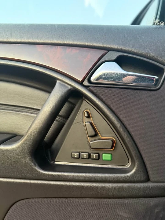 2000 Mercedes-Benz R129 SL-Class - Image 16 of 20