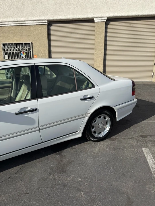 2000 Mercedes-Benz W202 C-Class - Image 5 of 21
