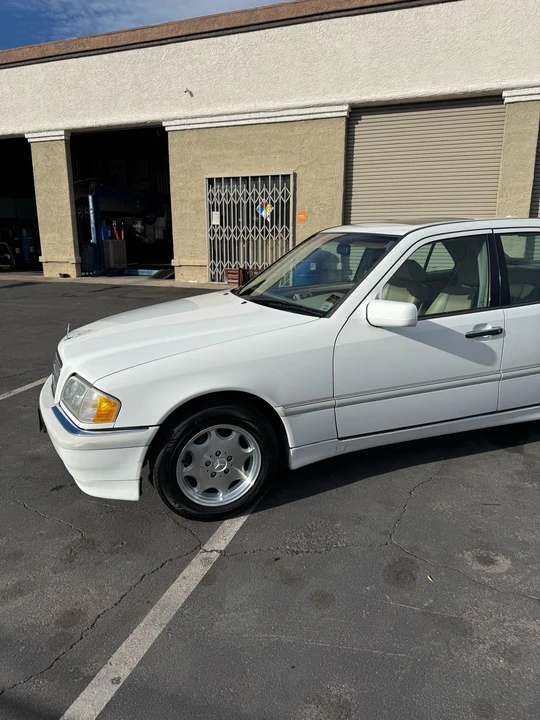 2000 Mercedes-Benz W202 C-Class - Image 3 of 21