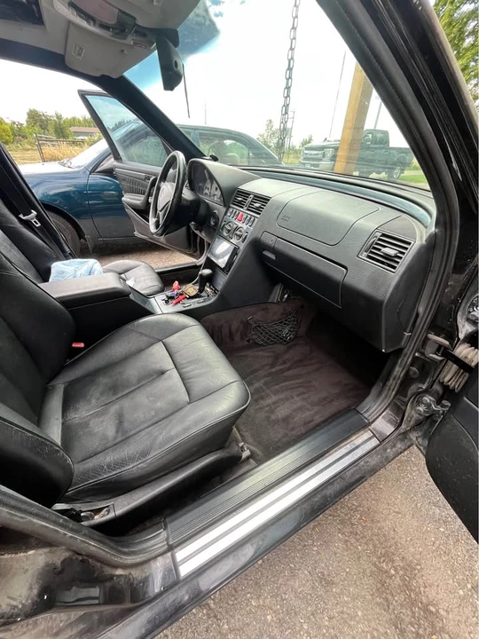 2000 Mercedes-Benz W202 C-Class - Image 4 of 8