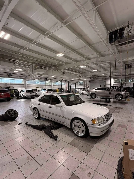2000 Mercedes-Benz W202 C-Class - Image 9 of 18