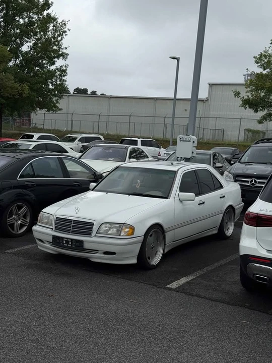 2000 Mercedes-Benz W202 C-Class - Image 5 of 18