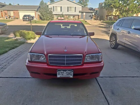 2000 Mercedes-Benz C-Class C 230 Sedan 4D