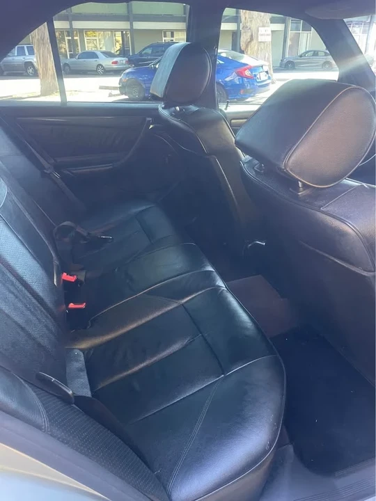 2000 Mercedes-Benz W202 C-Class - Image 5 of 12