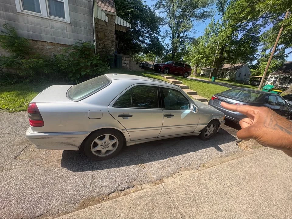 2000 Mercedes-Benz W202 C-Class - Image 2 of 20