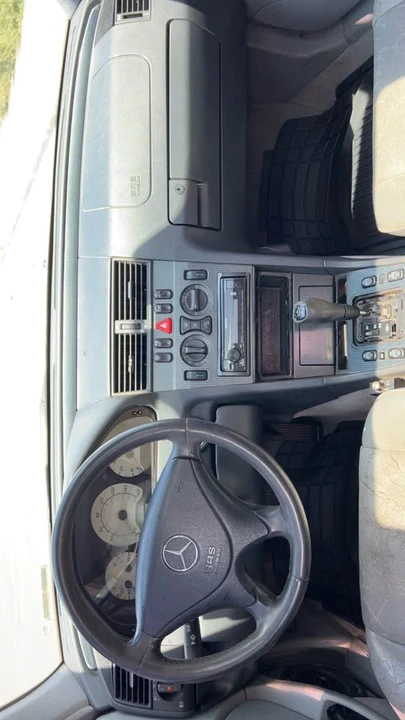 2000 Mercedes-Benz W202 C-Class - Image 6 of 7