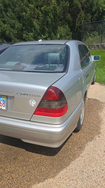 2000 Mercedes-Benz W202 C-Class - Image 6 of 17