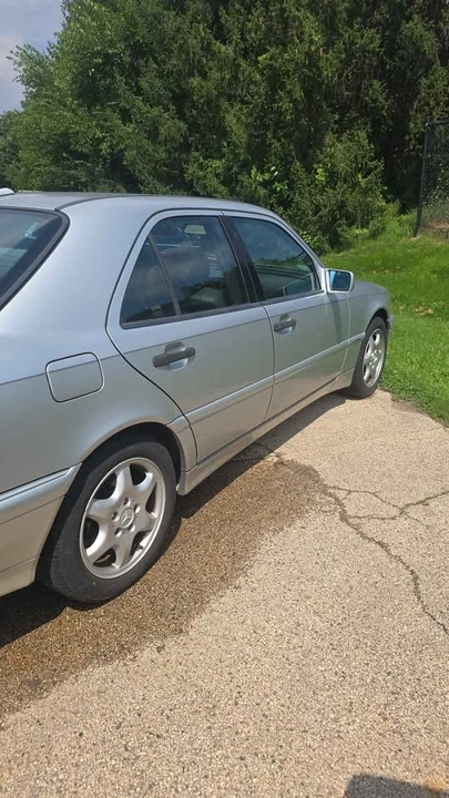2000 Mercedes-Benz W202 C-Class - Image 5 of 17