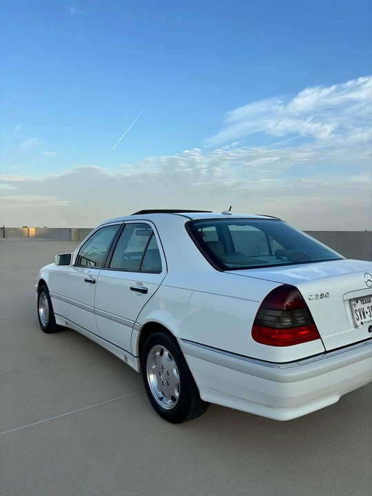 2000 Mercedes-Benz W202 C-Class - Image 5 of 19