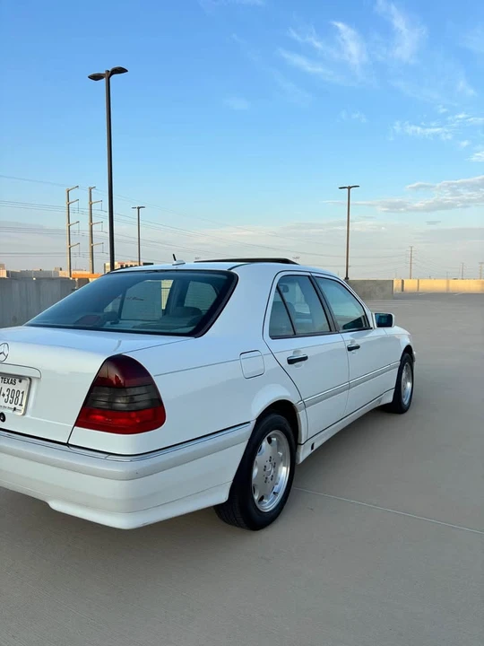 2000 Mercedes-Benz W202 C-Class - Image 4 of 19