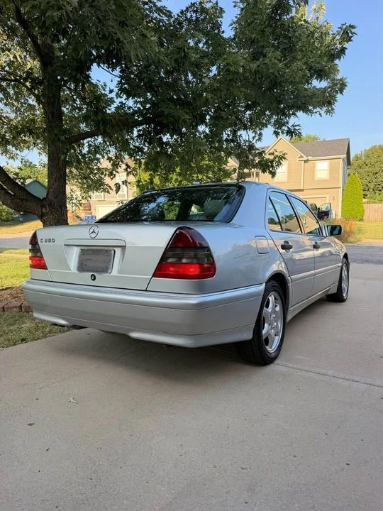 2000 Mercedes-Benz W202 C-Class - Image 3 of 8