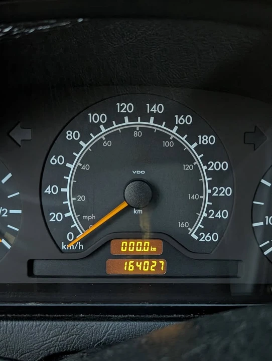 2000 Mercedes-Benz W202 C-Class - Image 8 of 12