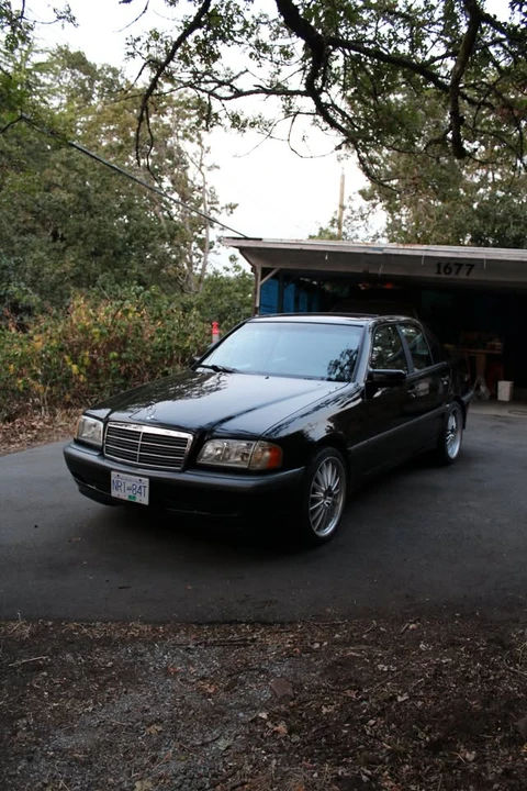 2000 Mercedes-Benz W202 C-Class - Image 2 of 12