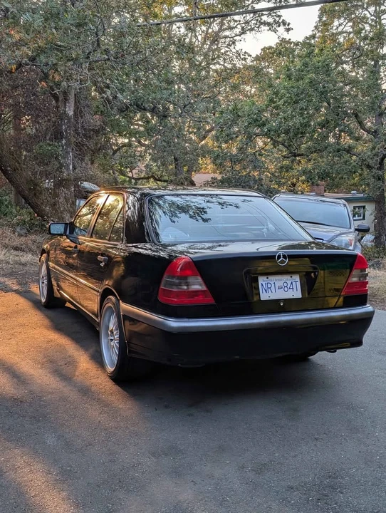 2000 Mercedes-Benz W202 C-Class - Image 11 of 12
