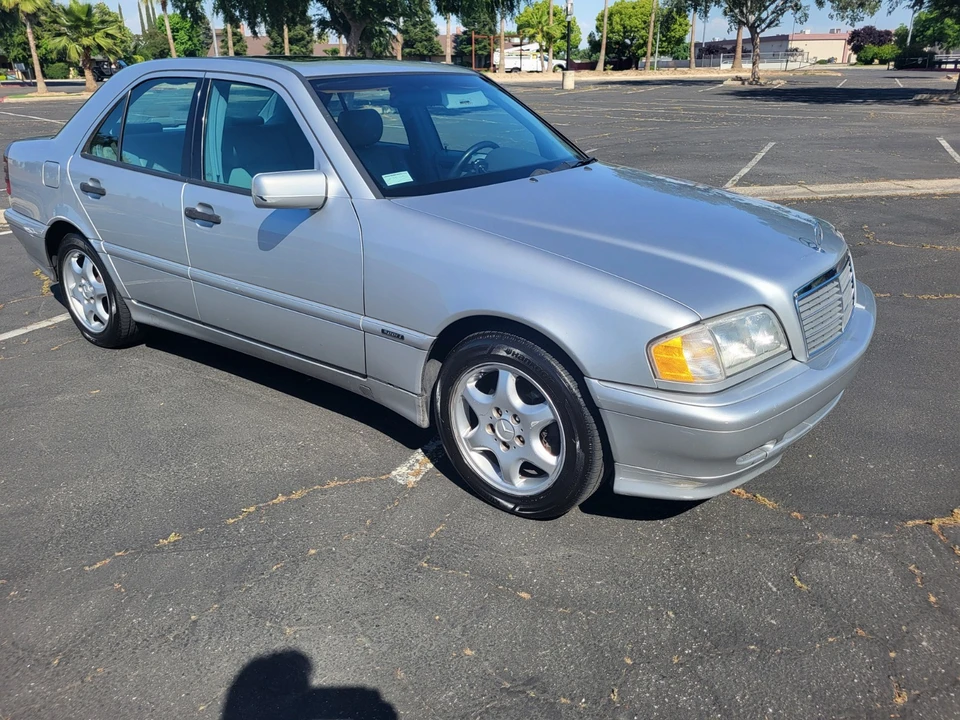 2000 Mercedes-Benz W202 C-Class - Image 13 of 21