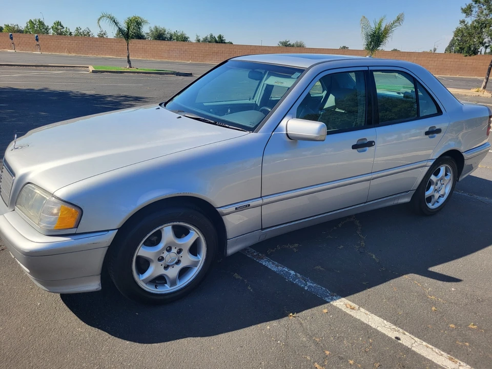 2000 Mercedes-Benz W202 C-Class - Image 5 of 21