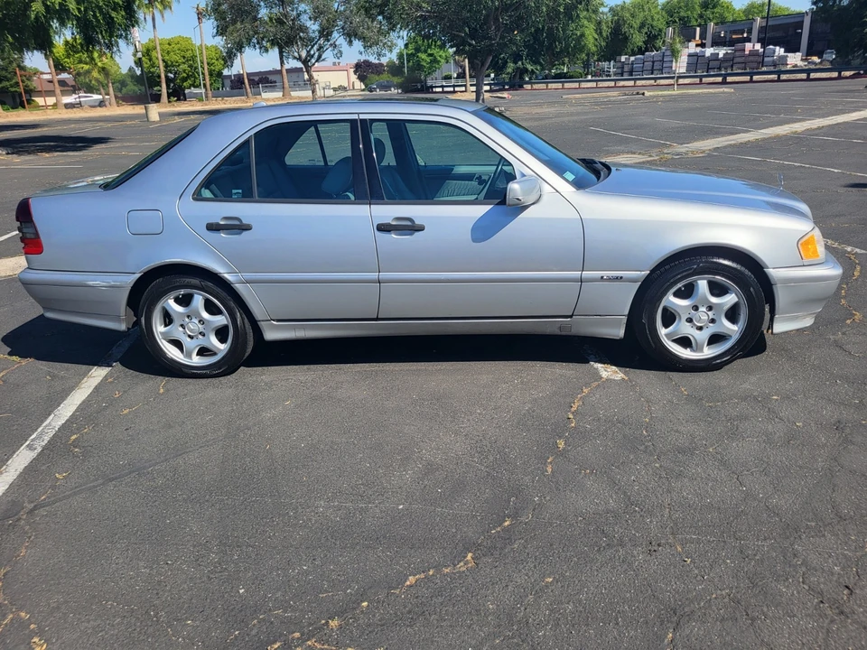 2000 Mercedes-Benz W202 C-Class - Image 15 of 21