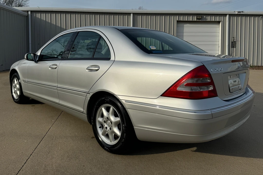 2000 Mercedes-Benz W202 C-Class - Image 4 of 31