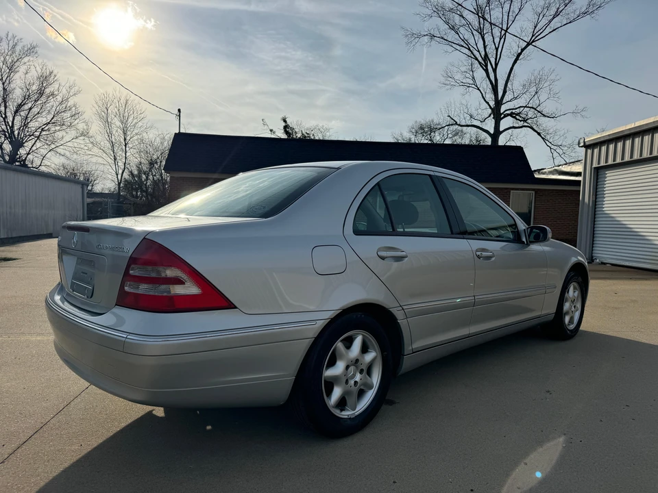2000 Mercedes-Benz W202 C-Class - Image 11 of 31