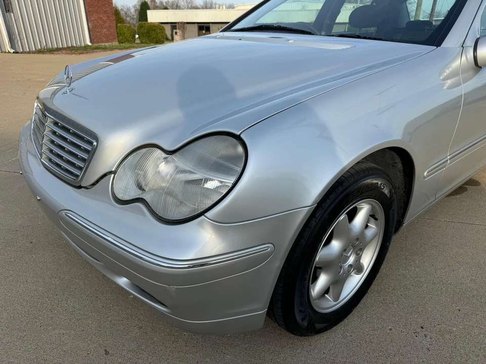 2000 Mercedes-Benz W202 C-Class - Image 15 of 31