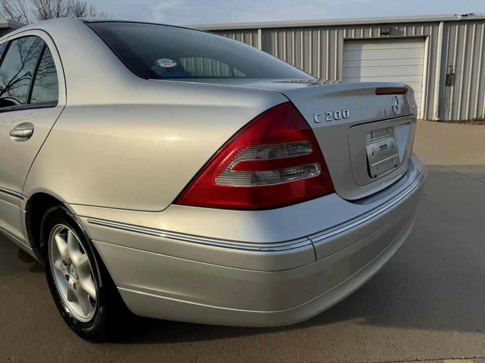 2000 Mercedes-Benz W202 C-Class - Image 17 of 31