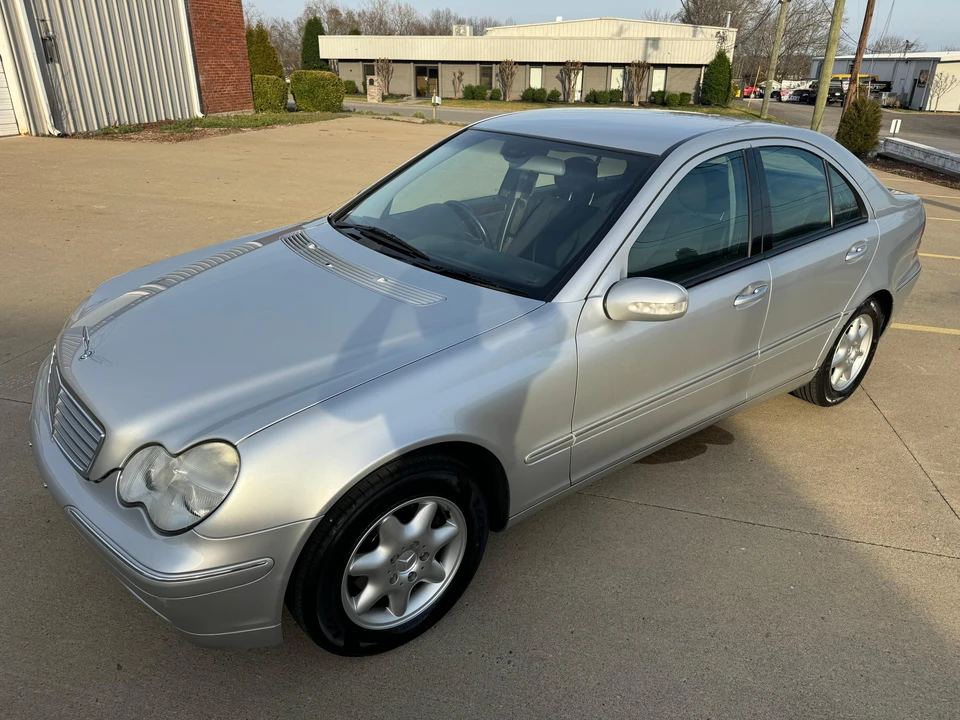 2000 Mercedes-Benz W202 C-Class - Image 7 of 31